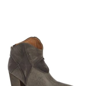 Women's Chocolat Blu Belle Block Heel Bootie, Size 6US / 36EU - Black